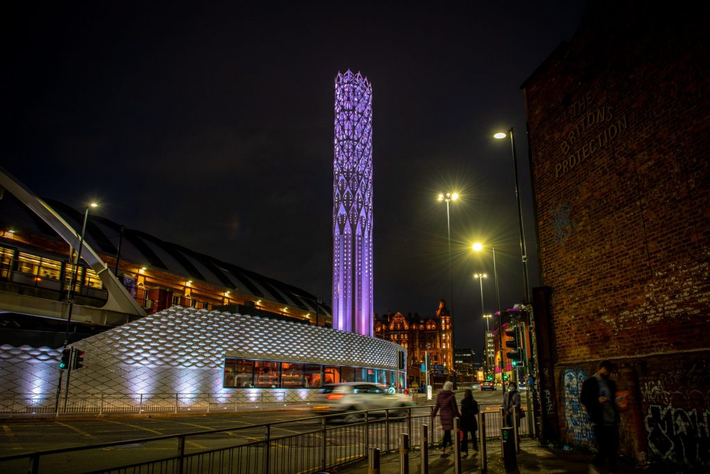 New Manchester landmark shines a light on HNIP low carbon heat network